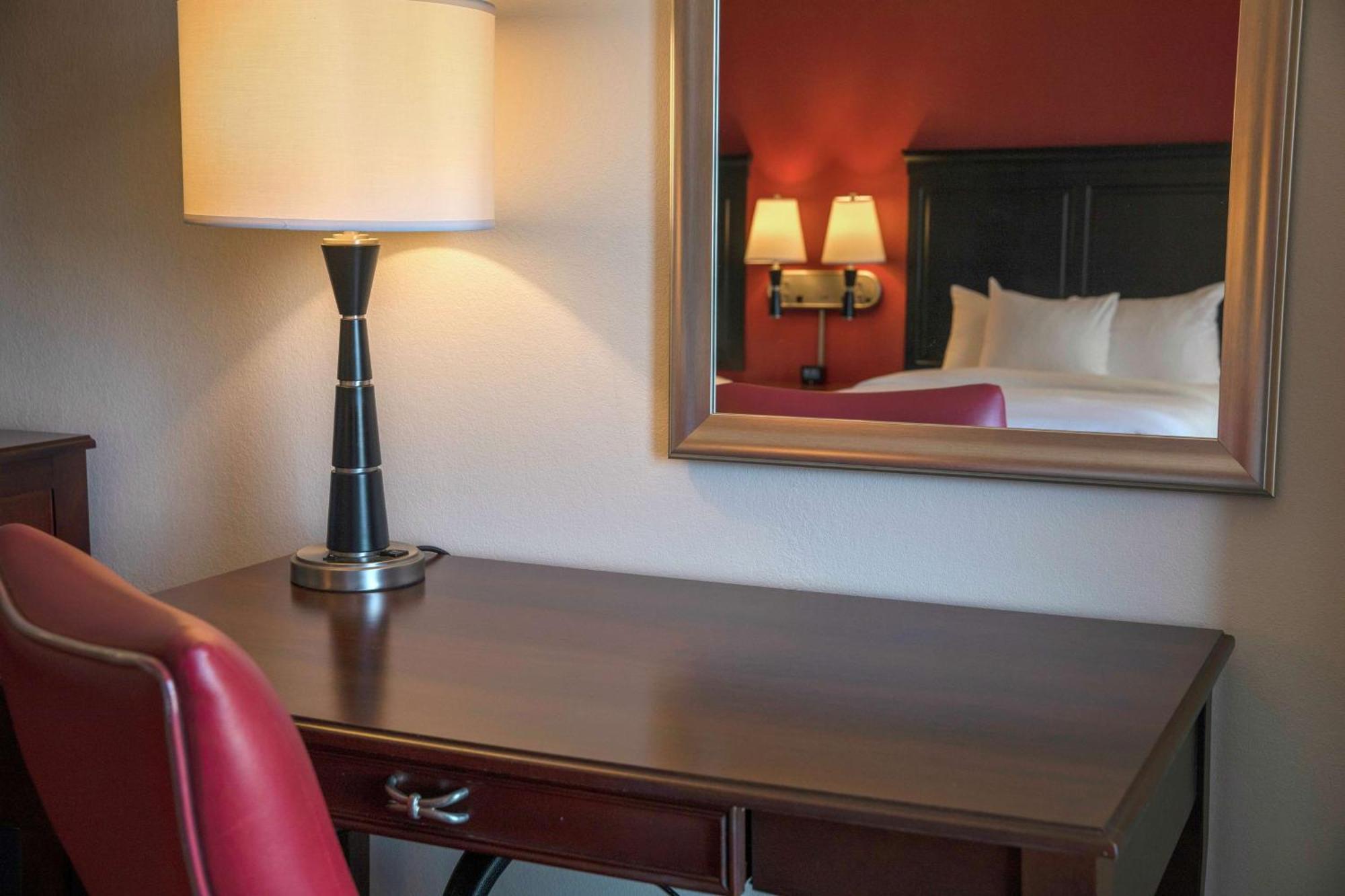 President Abraham Lincoln - A Doubletree By Hilton Hotel Springfield Exterior foto